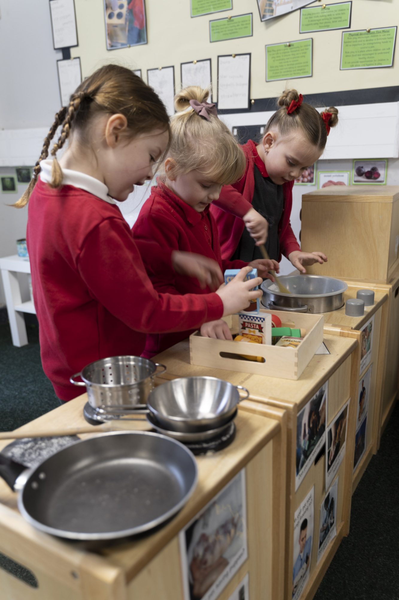 Beeston Primary School — school photograph 23
